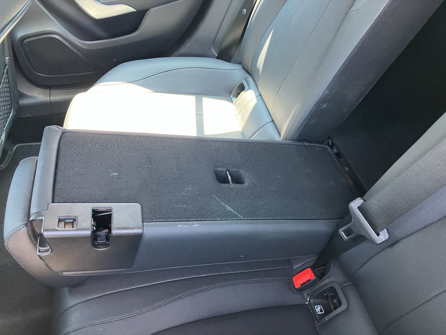 Mercedes A 180 d Aut. | Bild 14 von 17
