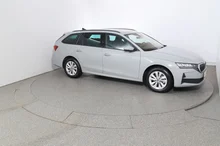 Škoda Octavia Combi Selection TDI DSG in Stahl-Grau
