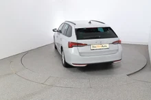 Škoda Octavia Combi Selection TDI DSG in Stahl-Grau