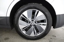 Škoda Enyaq 60 in BRILLIANT-SILBER METALLIC