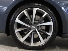 SEAT Leon SP Kombi FR 2.0 TDI DSG in Magnet-Grau Metallic