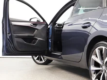 SEAT Leon SP Kombi FR 2.0 TDI DSG in Magnet-Grau Metallic