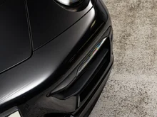 Porsche 911 Carrera 4 GTS Cabriolet in tiefschwarzmetallic
