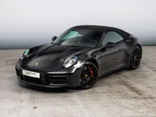 Porsche 911 Carrera 4 GTS Cabriolet in tiefschwarzmetallic