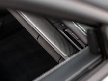 Porsche 911 Carrera 4 GTS Cabriolet in tiefschwarzmetallic