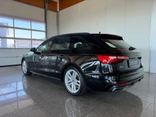 Audi A4 Avant 35 TFSI S line in schwarz