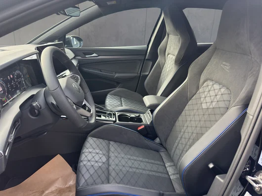 Bild eines VW Golf Sport mHEV TSI DSG