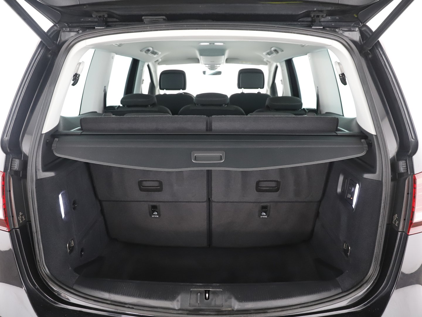 VW Sharan Comfortline TDI SCR DSG 7-Sitzer | Bild 10 von 13