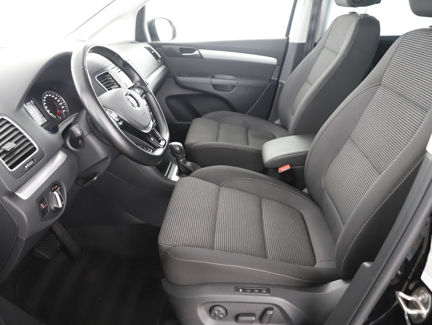 VW Sharan Comfortline TDI SCR DSG 7-Sitzer | Bild 3 von 13