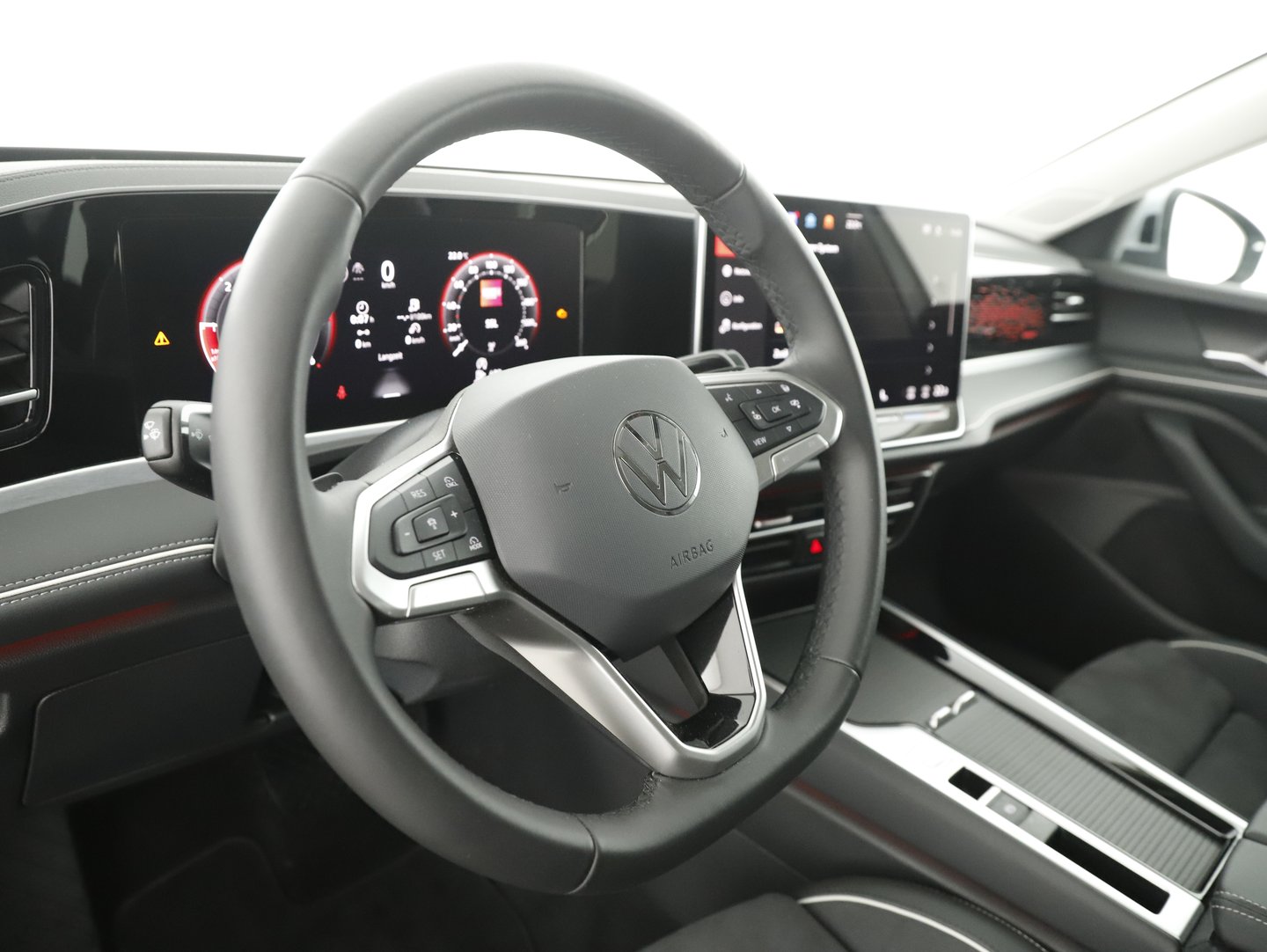 VW Passat Variant Elegance TDI DSG | Bild 16 von 33