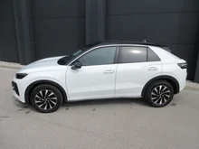 VW T-Roc Life eTSI DSG in Pure White Dach Black Uni
