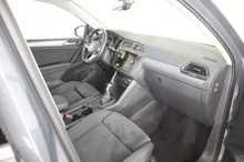 VW Tiguan Life TSI DSG in Delfingrau Metallic