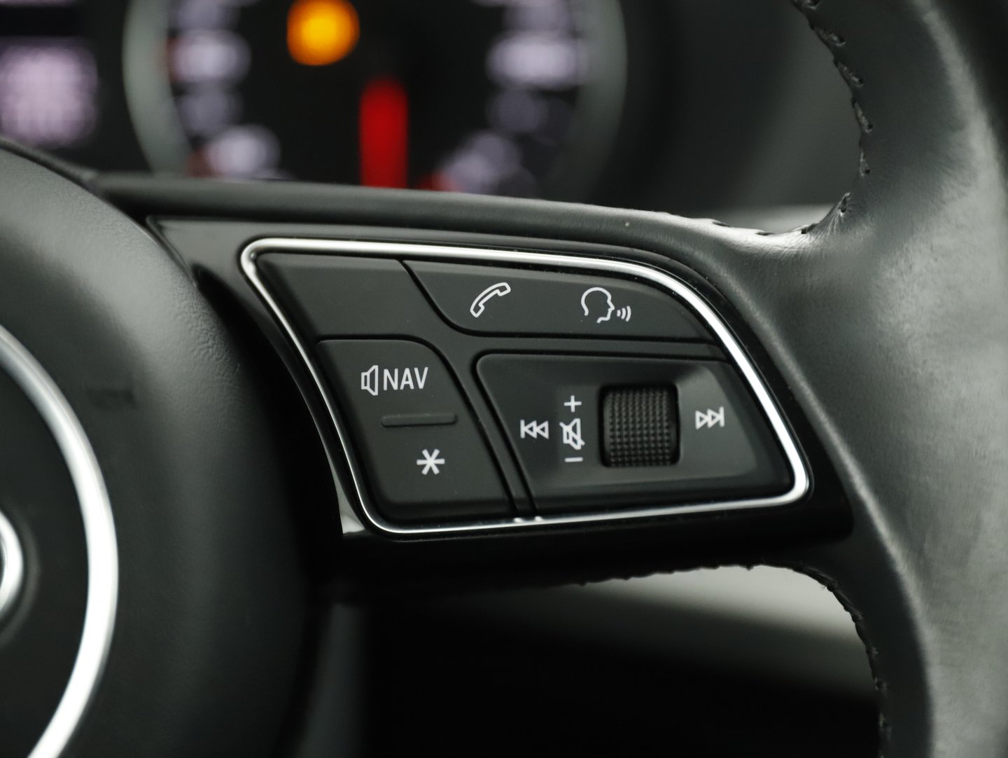 Audi Q2 35 TFSI Design | Bild 13 von 22