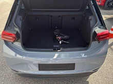 VW ID.3 Pro Perf. 170 kW Business in Mondsteingrau Dach schwarz