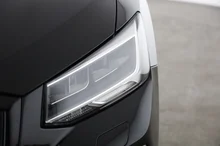 Audi Q2 35 TDI quattro intense in MYTHOSSCHWARZ METALLIC