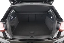Audi Q2 35 TDI quattro intense in MYTHOSSCHWARZ METALLIC