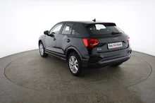 Audi Q2 35 TDI quattro intense in MYTHOSSCHWARZ METALLIC