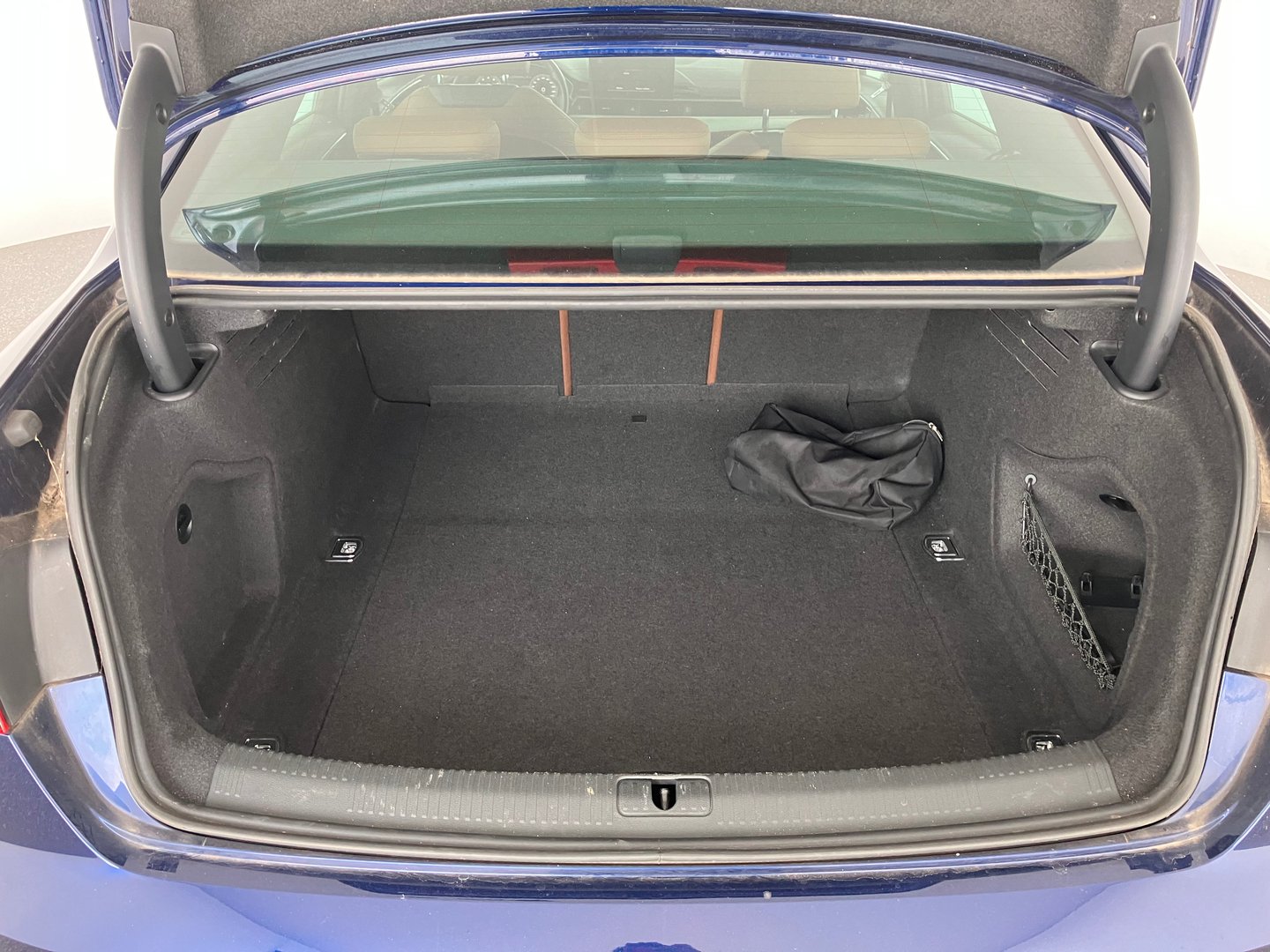 Audi A4 Limousine 35 TFSI S line | Bild 12 von 14