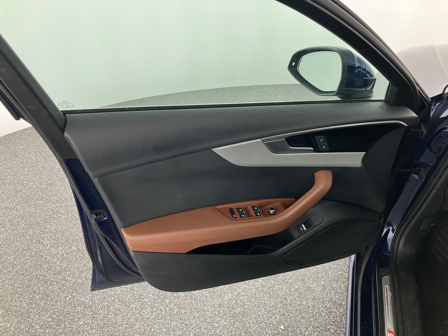 Audi A4 Limousine 35 TFSI S line | Bild 3 von 14
