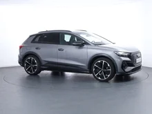 Audi Q4 e-tron 50 e-tron quattro in Taifungrau metallic