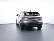 Audi Q4 e-tron 50 e-tron quattro in Taifungrau metallic