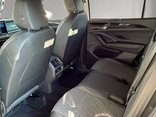 VW Tayron Friends eTSI DSG in Delfingrau Metallic