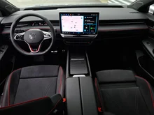 VW ID.7 Tourer GTX 4MOTION 250kW Business in Mondsteingrau Dach Schwarz