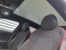 VW ID.7 Tourer GTX 4MOTION 250kW Business in Mondsteingrau Dach Schwarz