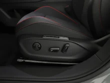 VW ID.7 Tourer GTX 4MOTION 250kW Business in Mondsteingrau Dach Schwarz