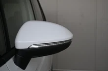VW Touran Comfortline TDI SCR in Pure White