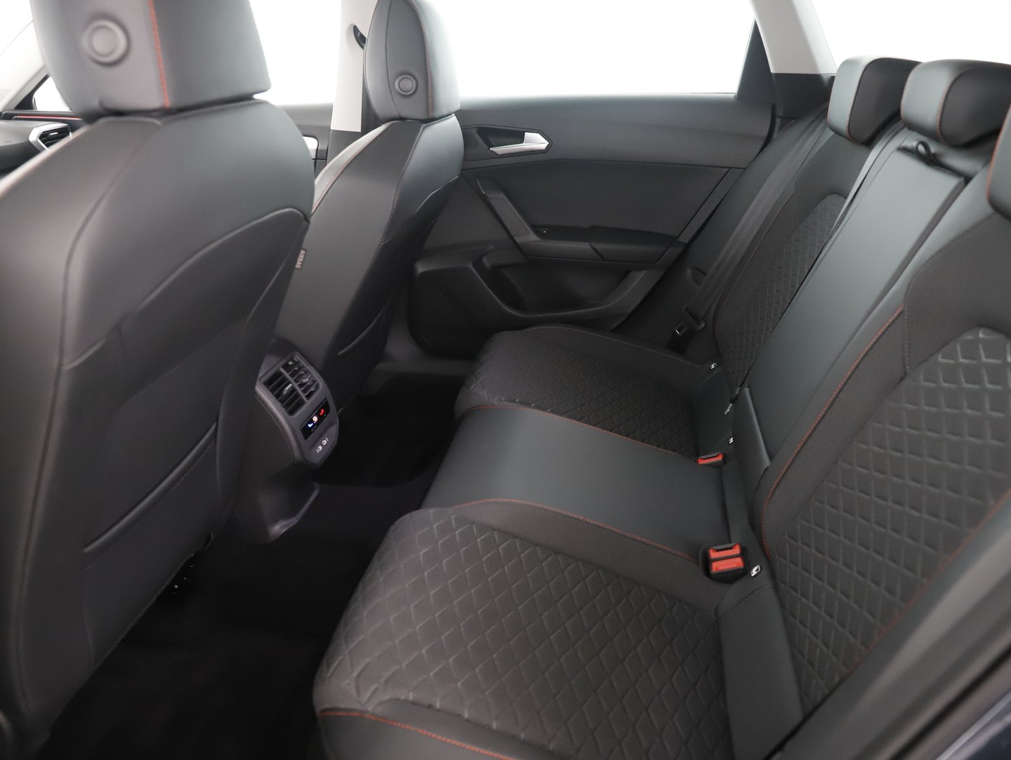 SEAT Leon SP Kombi FR 2.0 TDI DSG | Bild 10 von 13