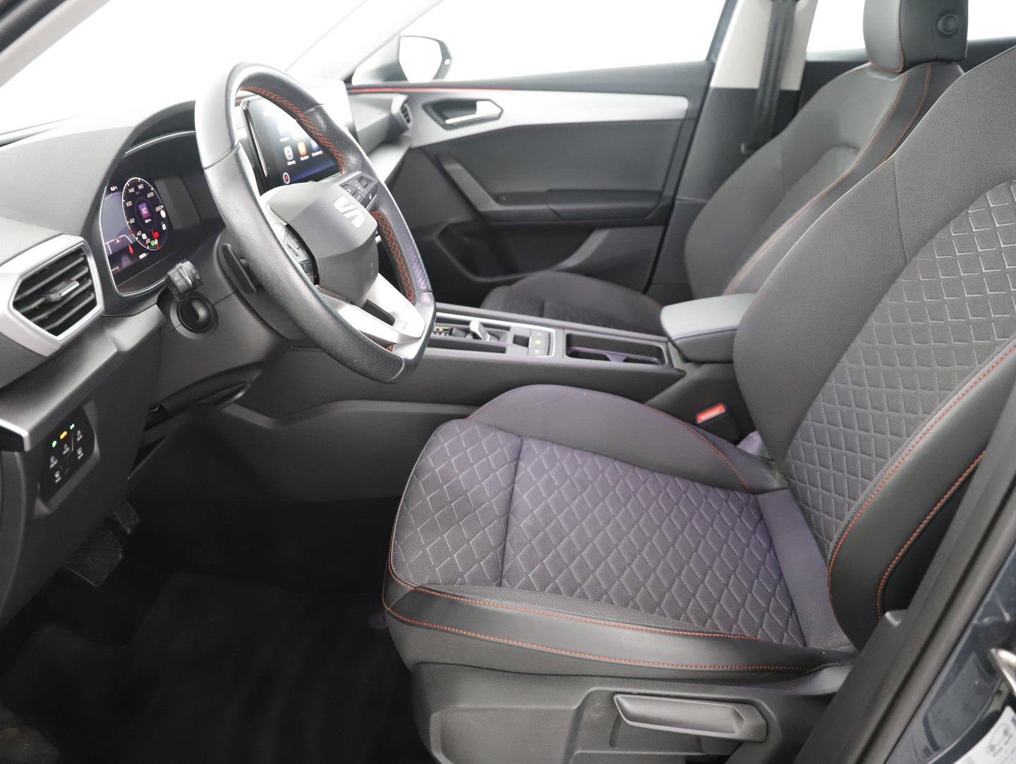 SEAT Leon SP Kombi FR 2.0 TDI DSG | Bild 3 von 13