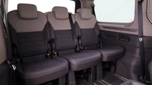 VW Multivan Edition ÜH eHybrid 180 kW 4M in Candyweiß/Dach Deepblack