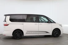 VW Multivan Edition ÜH eHybrid 180 kW 4M in Candyweiß/Dach Deepblack