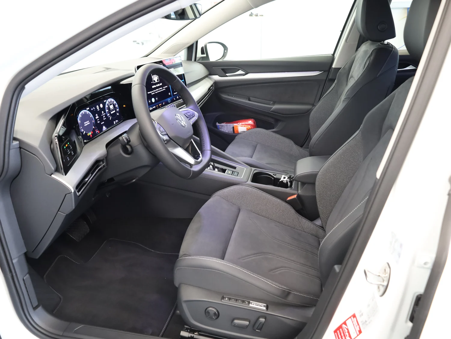Bild eines Golf Rabbit mHEV DSG
