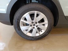 SEAT Arona Reference Edition 1.0 TSI in Oniric-Grau