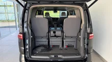 VW Multivan Business eHybrid 180 kW 4MOTION in Deepblack Perleffekt