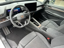 CUPRA Born PLUS 58/61 140kW/190PS in Nevada-Weiß Metallic