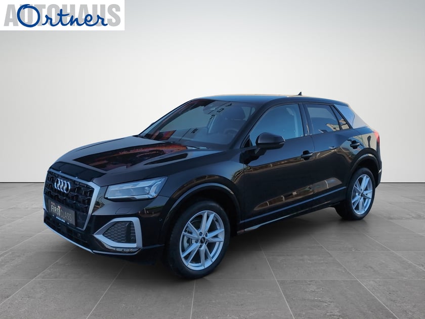 Audi Q2 35 TFSI admired