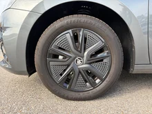 Škoda Fabia Selection TSI in Graphit-Grau Metallic