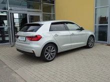 Thumbnail-Foto von Fahrzeug