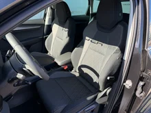 Škoda Karoq 4x4 Selection TDI DSG in Black-Magic Perleffekt