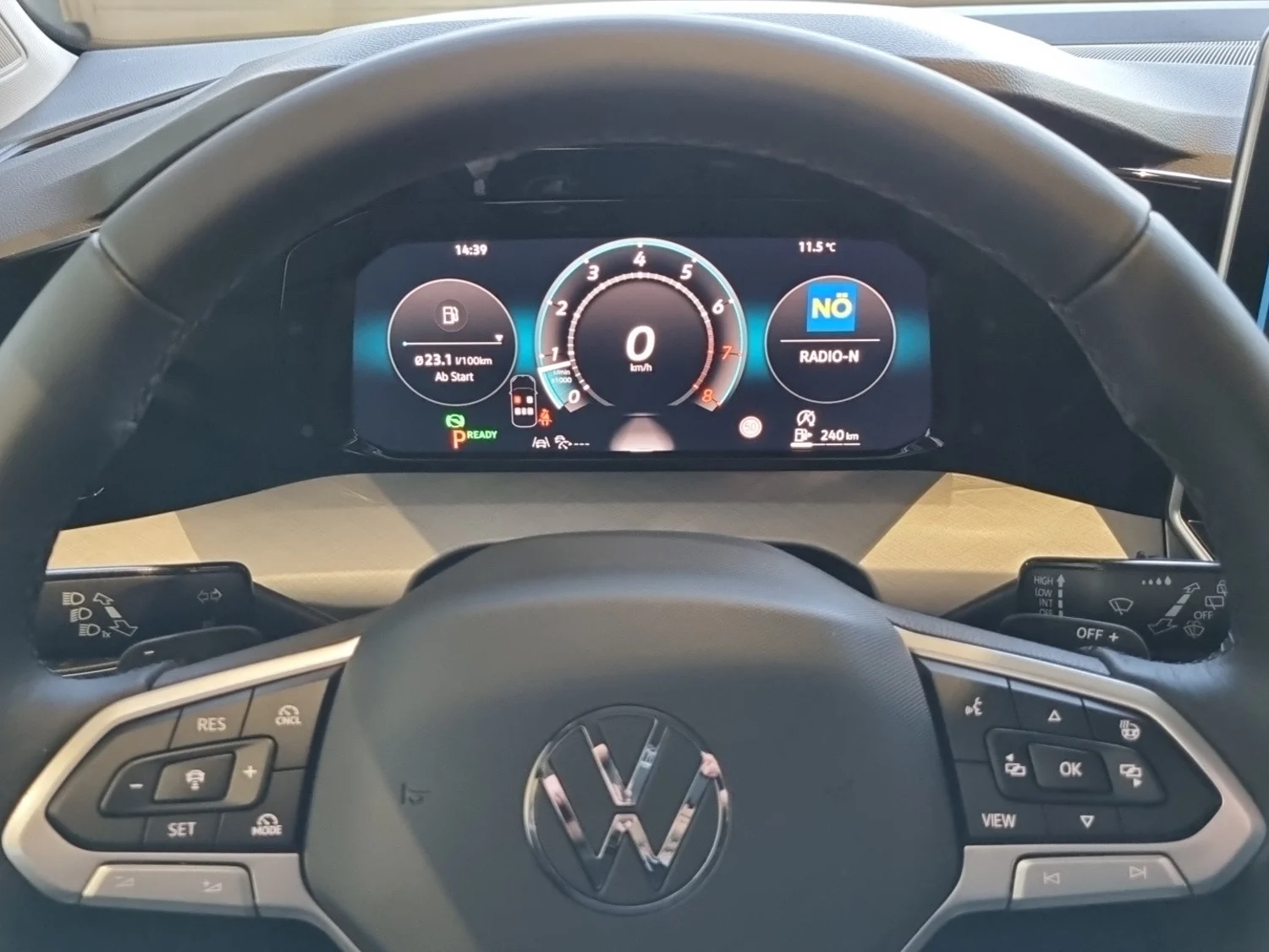 Bild eines Golf Variant Business mHeV DSG