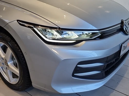 Bild eines Golf Variant Business mHeV DSG