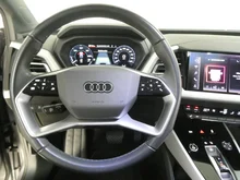 Audi Q4 e-tron 40 e-tron in 2L Taifungrau Metallic