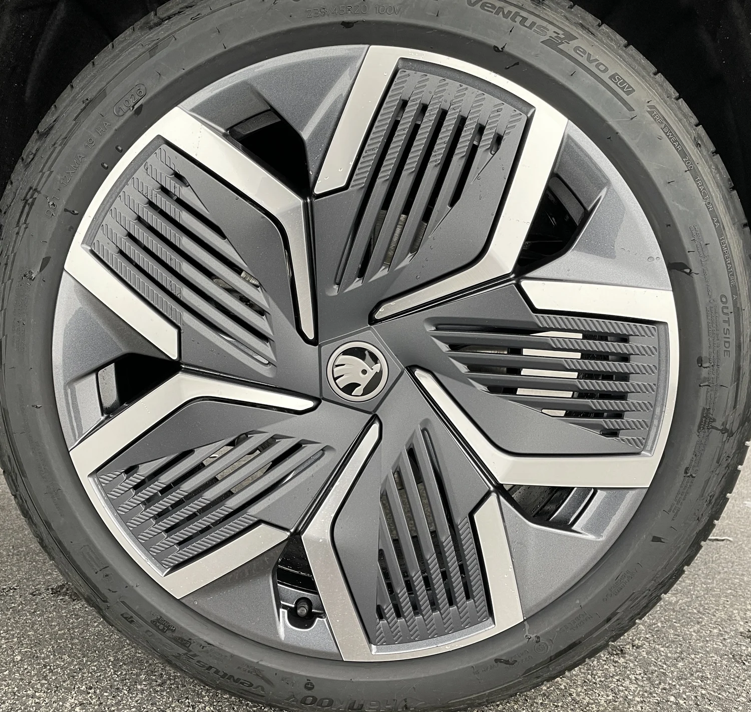Bild eines Škoda Kodiaq Sportline TSI mHEV DSG