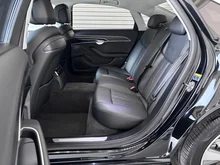 Audi A8 60 TFSI e quattro Lang in mythosschwarz metallic