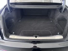 Audi A8 60 TFSI e quattro Lang in mythosschwarz metallic