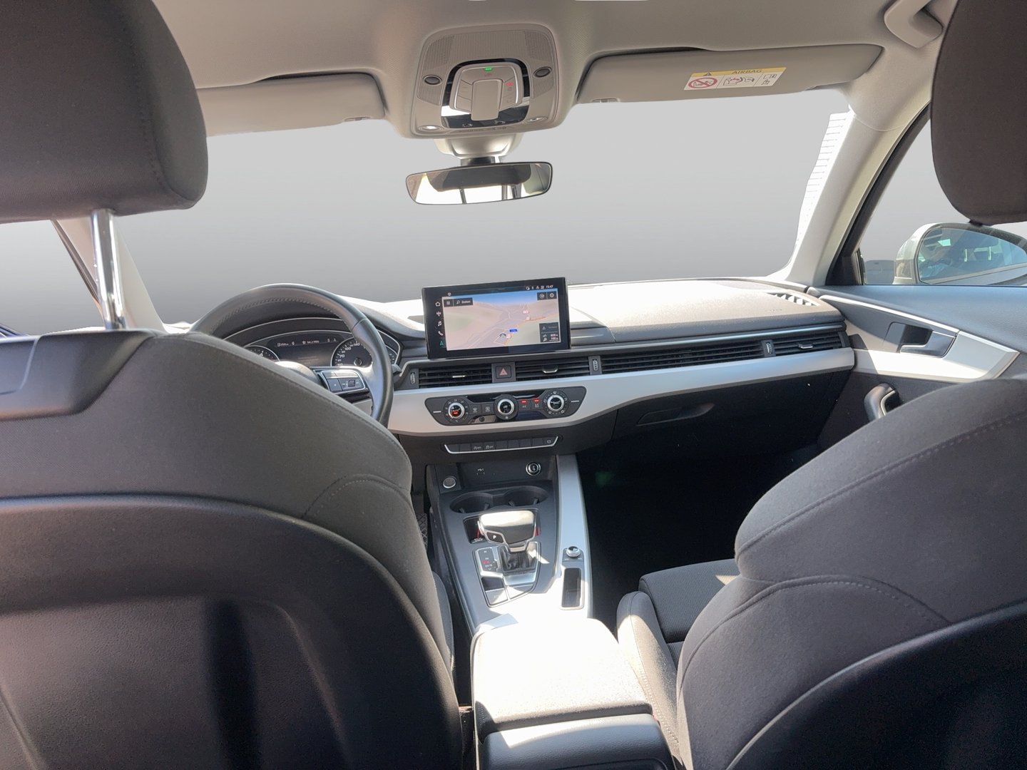 Audi A4 Limousine 35 TDI S line | Bild 13 von 20