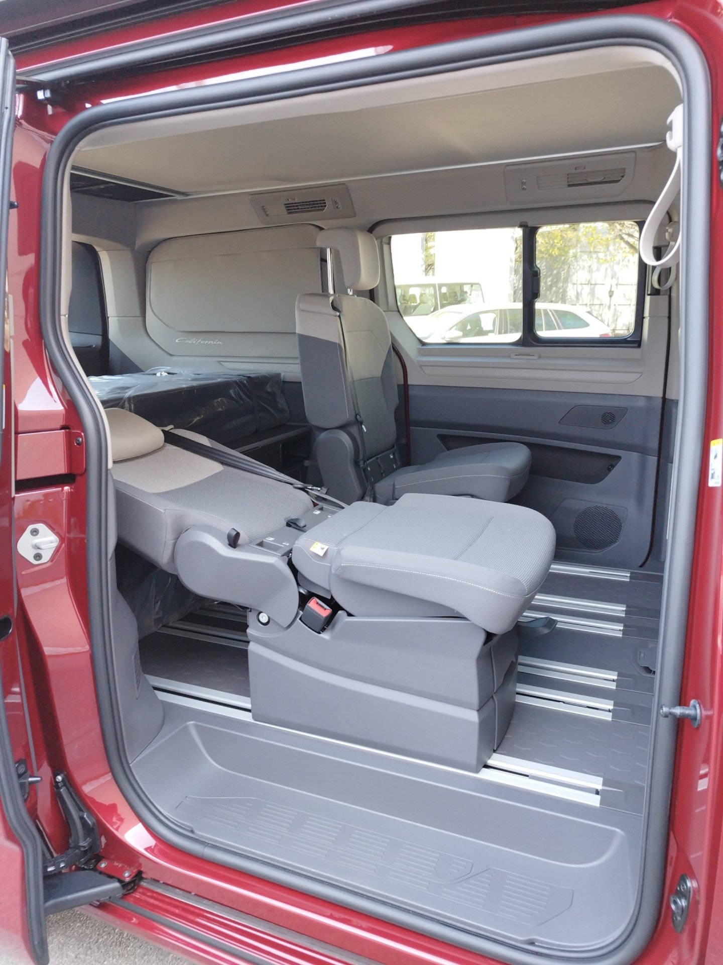 VW California Beach Camper eHyb. 180 kW 4M | Bild 11 von 25